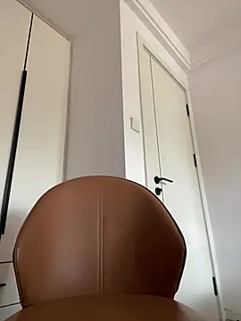 Snapshot of cloudyspace chatting on April 6, 2026, 7:20 am cloudyspace online show from April 6, 2026, 7:20 am