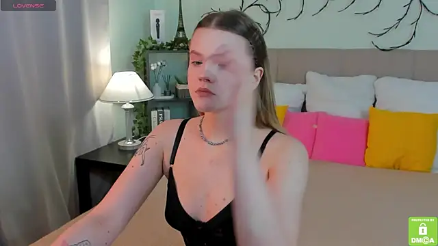 Emma peach online show from July 11, 2026, 7:44 am