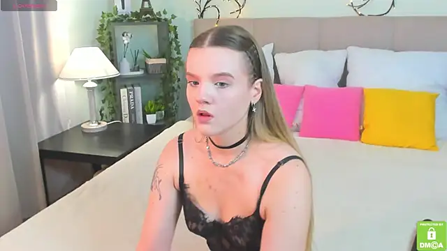 Emma peach online show from August 8, 2026, 7:32 am