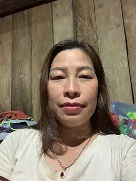 Snapshot of -Lomymy- chatting on March 25, 2026, 12:11 pm -Lomymy- online show from March 25, 2026, 12:11 pm