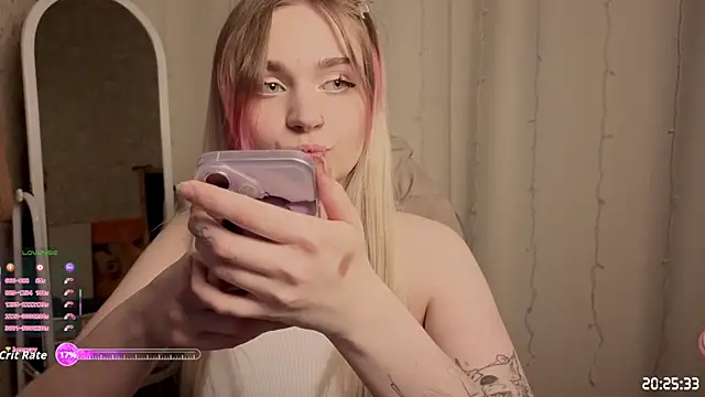 lucysussy online show from April 23, 2026, 5:26 pm