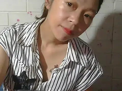 Snapshot of kimori66 chatting on May 16, 2026, 12:18 am kimori66 online show from May 16, 2026, 12:18 am