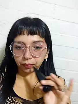 LisaMargo online show from April 8, 2026, 4:01 am