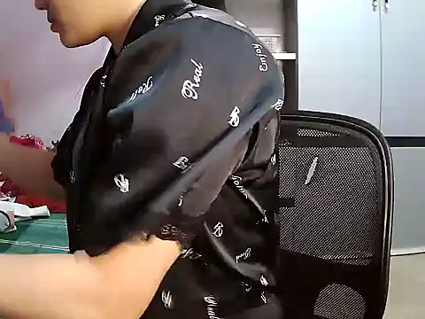 Snapshot of lusa_baby chatting on July 31, 2026, 5:07 am lusa baby online show from July 31, 2026, 5:07 am