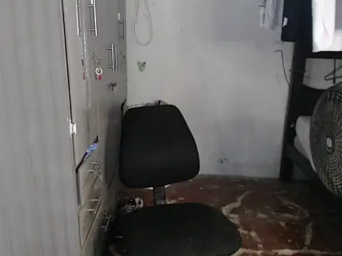 mastercum28 online show from May 19, 2026, 5:19 pm