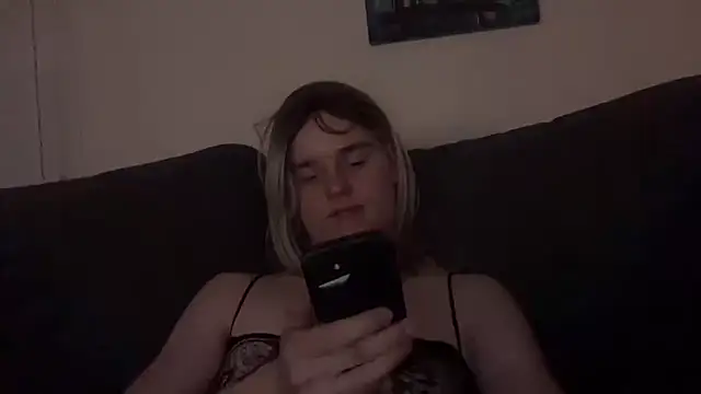 Snapshot of sissybttm647 chatting on March 22, 2026, 10:24 pm sissybttm647 online show from March 22, 2026, 10:24 pm