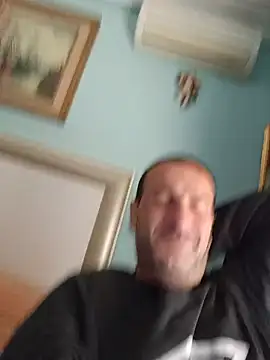 DanTrov79 online show from May 16, 2026, 8:44 am