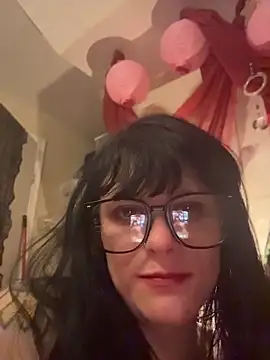 mango-kitty online show from April 23, 2026, 12:29 pm