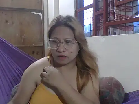 PinayChristine online show from June 10, 2026, 10:25 am
