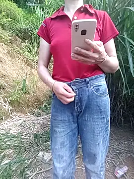 Snapshot of Lucky-beo chatting on July 3, 2026, 11:49 am Lucky-beo online show from July 3, 2026, 11:49 am