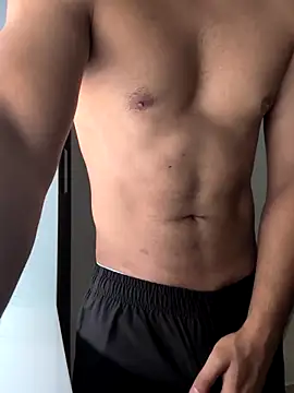 handsome-hunky online show from April 18, 2026, 8:51 am