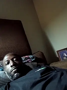 Snapshot of KingBlackStallion chatting on April 3, 2026, 6:33 am KingBlackStallion online show from April 3, 2026, 6:33 am