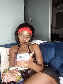 Snapshot of Sweet_Doll2 chatting on June 11, 2026, 7:56 pm Sweet Doll2 online show from June 11, 2026, 7:56 pm