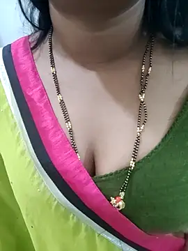 Snapshot of Ramya_456 chatting on June 1, 2026, 3:41 am Ramya 456 online show from June 1, 2026, 3:41 am