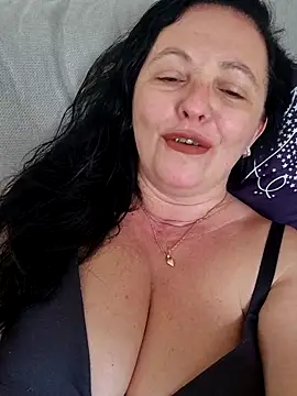 angelicalov online show from April 17, 2026, 11:46 am