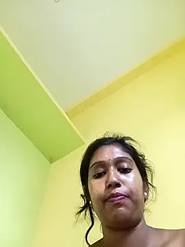 bannerjeesneha20 online show from April 28, 2026, 3:33 am