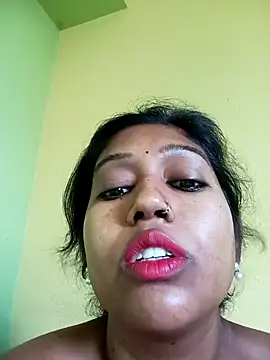 bannerjeesneha20 online show from May 3, 2026, 2:06 am