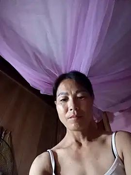 Snapshot of -Numin- chatting on June 5, 2026, 10:26 pm -Numin- online show from June 5, 2026, 10:26 pm