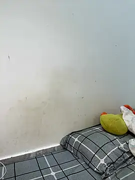 Yuri k2 online show from June 17, 2026, 4:37 am