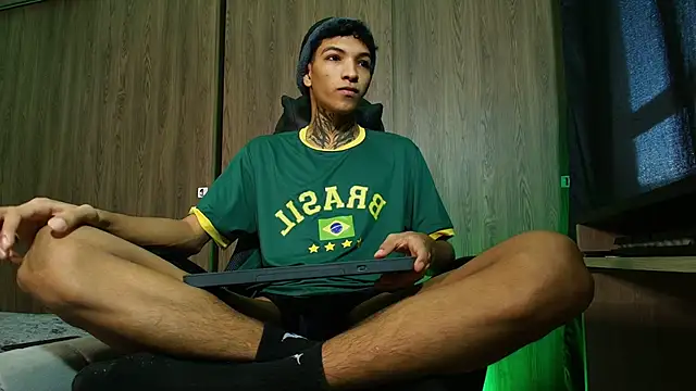 im Usuga online show from June 1, 2026, 10:50 am