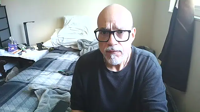 MeatDaddyxo online show from March 23, 2026, 4:33 pm