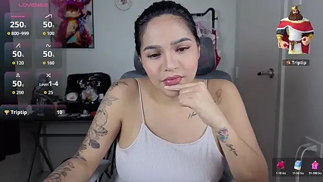 monicaconde online show from April 13, 2026, 5:24 am
