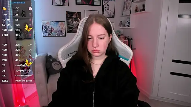 Elisabeth Binder online show from July 2, 2026, 3:34 am