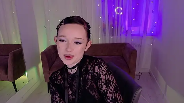 Snapshot of Flora_Ray chatting on March 27, 2026, 1:44 pm Flora Ray online show from March 27, 2026, 1:44 pm