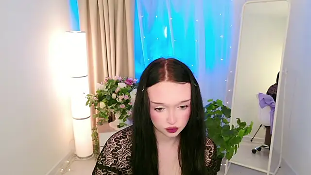 Snapshot of Flora_Ray chatting on April 6, 2026, 2:07 pm Flora Ray online show from April 6, 2026, 2:07 pm