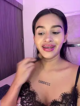 Lizzy Bonnie online show from June 7, 2026, 12:37 am