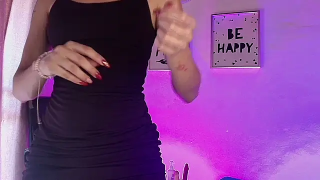 Daphne Rosse online show from July 6, 2026, 3:03 pm