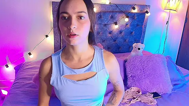 Daphne Rosse online show from July 31, 2026, 11:20 am