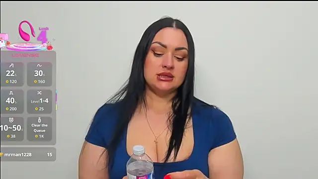 Snapshot of Simona_love777 chatting on March 27, 2026, 11:15 pm Simona love777 online show from March 27, 2026, 11:15 pm
