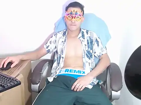 SexyboyHot2000 online show from May 7, 2026, 3:34 am