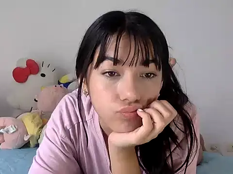 Snapshot of connie_cotton chatting on April 11, 2026, 2:43 pm connie cotton online show from April 11, 2026, 2:43 pm