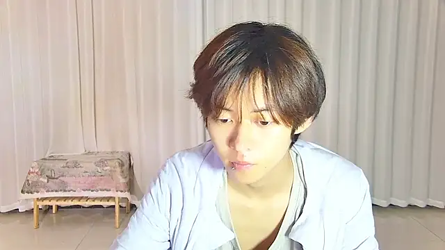 buding-001 online show from April 19, 2026, 11:42 am