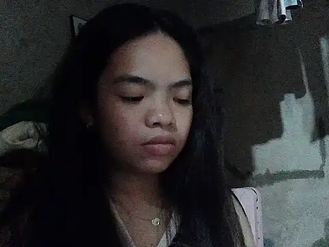 pretty pinky06 online show from May 5, 2026, 6:49 pm