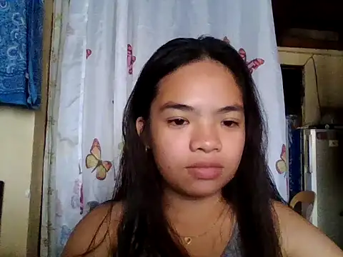 pretty pinky06 online show from May 19, 2026, 2:29 am