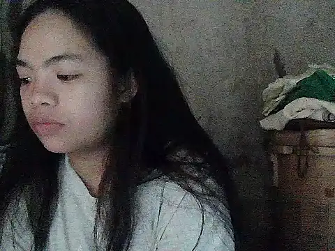 pretty pinky06 online show from May 20, 2026, 2:34 pm