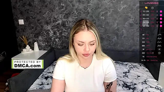 Snapshot of StasyLucke chatting on April 29, 2026, 4:05 am StasyLucke online show from April 29, 2026, 4:05 am