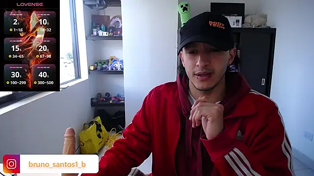 Bruno santos1 online show from April 24, 2026, 8:55 pm