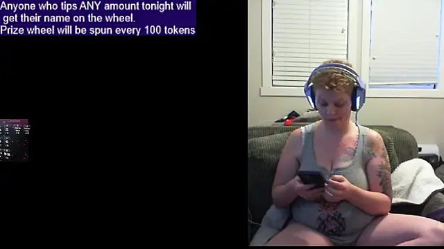 SugarSparklez online show from March 25, 2026, 2:28 am