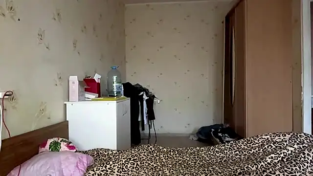 Sophia Blonde online show from April 9, 2026, 2:11 pm