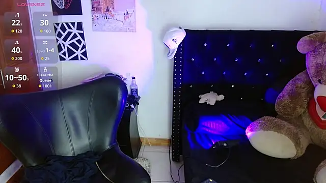 romanpearce  online show from July 23, 2026, 3:54 pm
