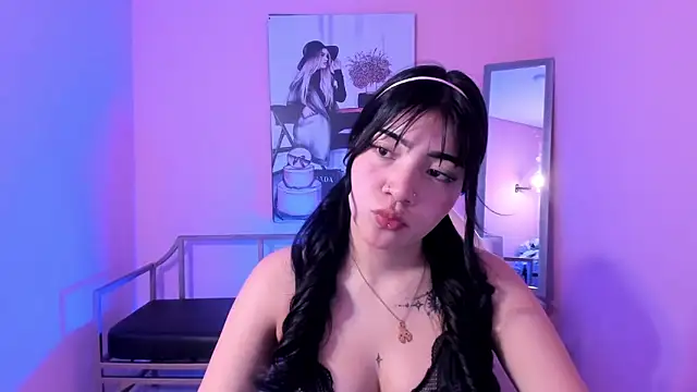 Snapshot of Soffi_x_x_ chatting on May 6, 2026, 6:46 pm Soffi x x online show from May 6, 2026, 6:46 pm