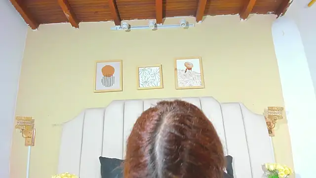 Sara Hanks online show from April 25, 2026, 4:48 pm