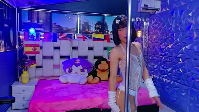 IsaacNovaa online show from June 24, 2026, 8:08 pm