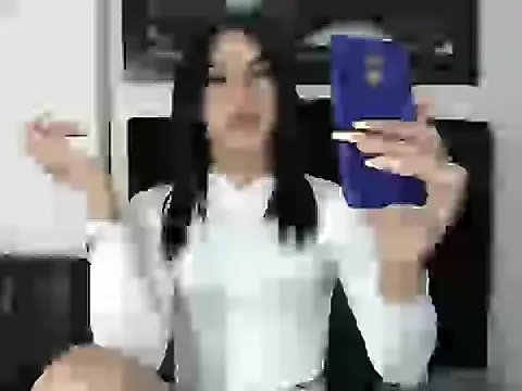 karla lovera online show from May 15, 2026, 3:57 am