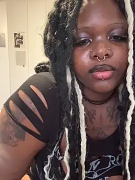 Nyla xox online show from June 15, 2026, 8:22 pm