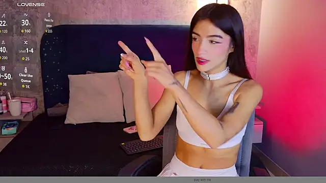 Charlott  18 online show from June 24, 2026, 2:05 pm
